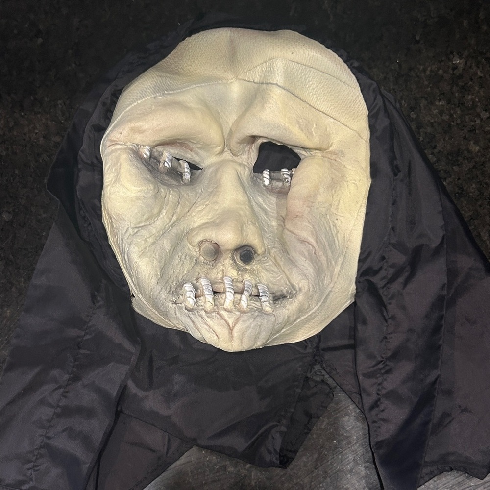 Scary Monster Man Mask Costume for Adult black ivory latex mask - Picture 1 of 4